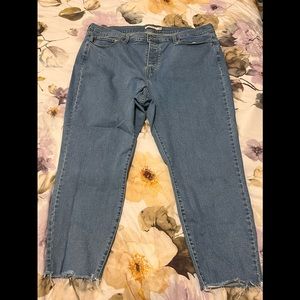 Levi’s Wedgie Light Wash Skinny Jeans 24W